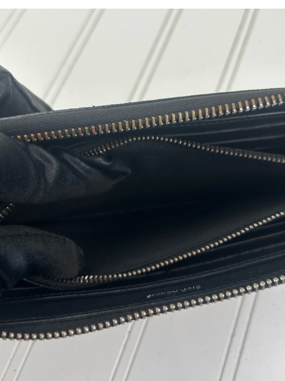 Rehab wallet, Dior Black Leather Zip-Around Wallet. - Picture 10 of 15